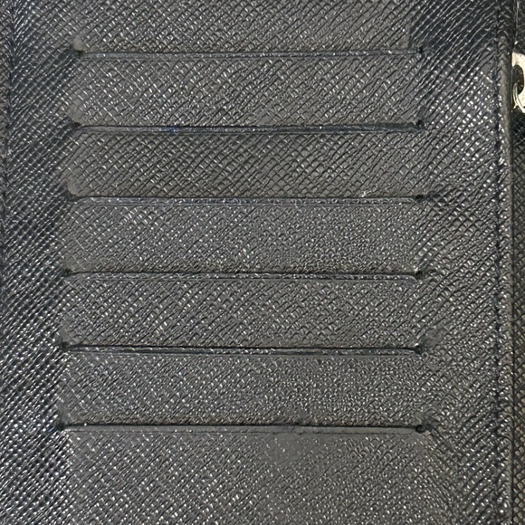 Authentic Louis Vuitton Damier Graphite Brazza Long Wallet - Picture 2 of 11